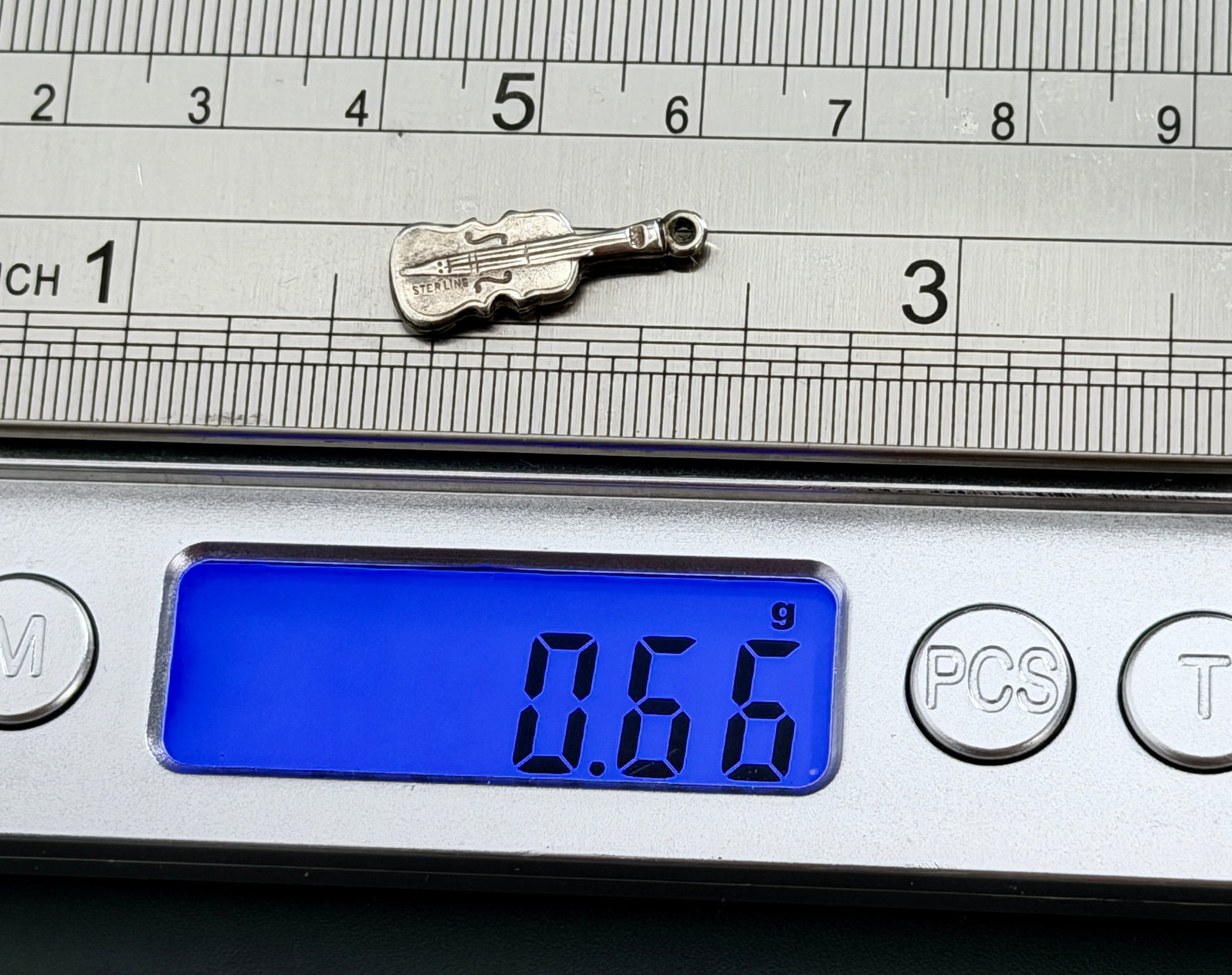 Vintage 925 Sterling Silver 3D Violin Fiddle Musical Instrument Charm Pendant (1 of 2)