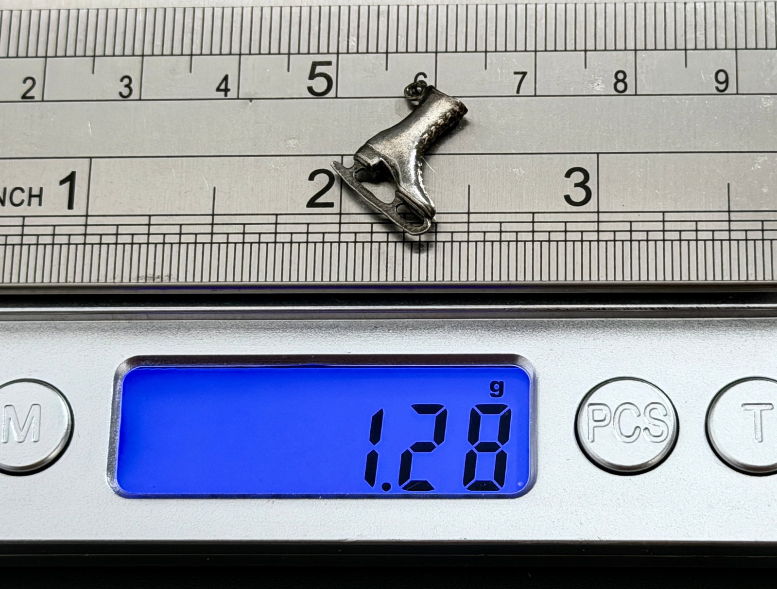 Vintage 925 Sterling Silver 3D Ice Skate Charm Figure Skating Winter Sports Pendant (1 of 2)