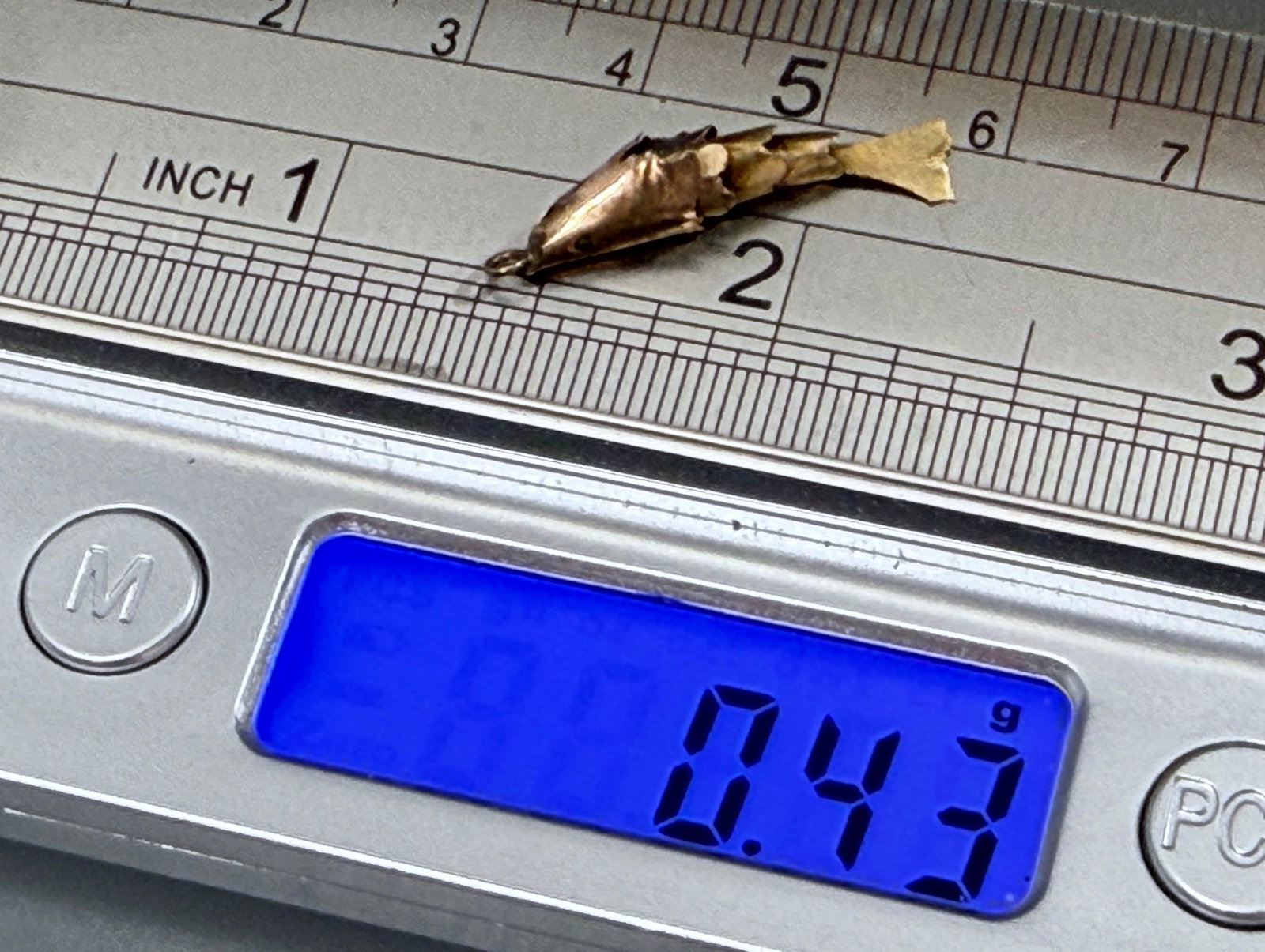 Vintage 9K Yellow Gold Articulated Moving Fish Nautical Charm Pendant (1 of 3)