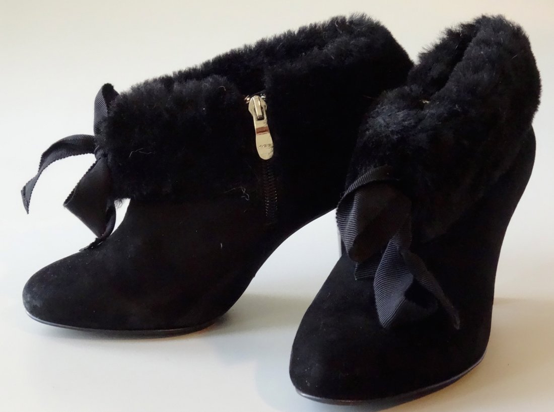 Black Suede Booties Lamb Skin Furry Trim Women’s Shoes: Black Suede Booties Lamb Skin Furry Trim Women’s Shoes Size 7 ½; Heel 3 ¼”.