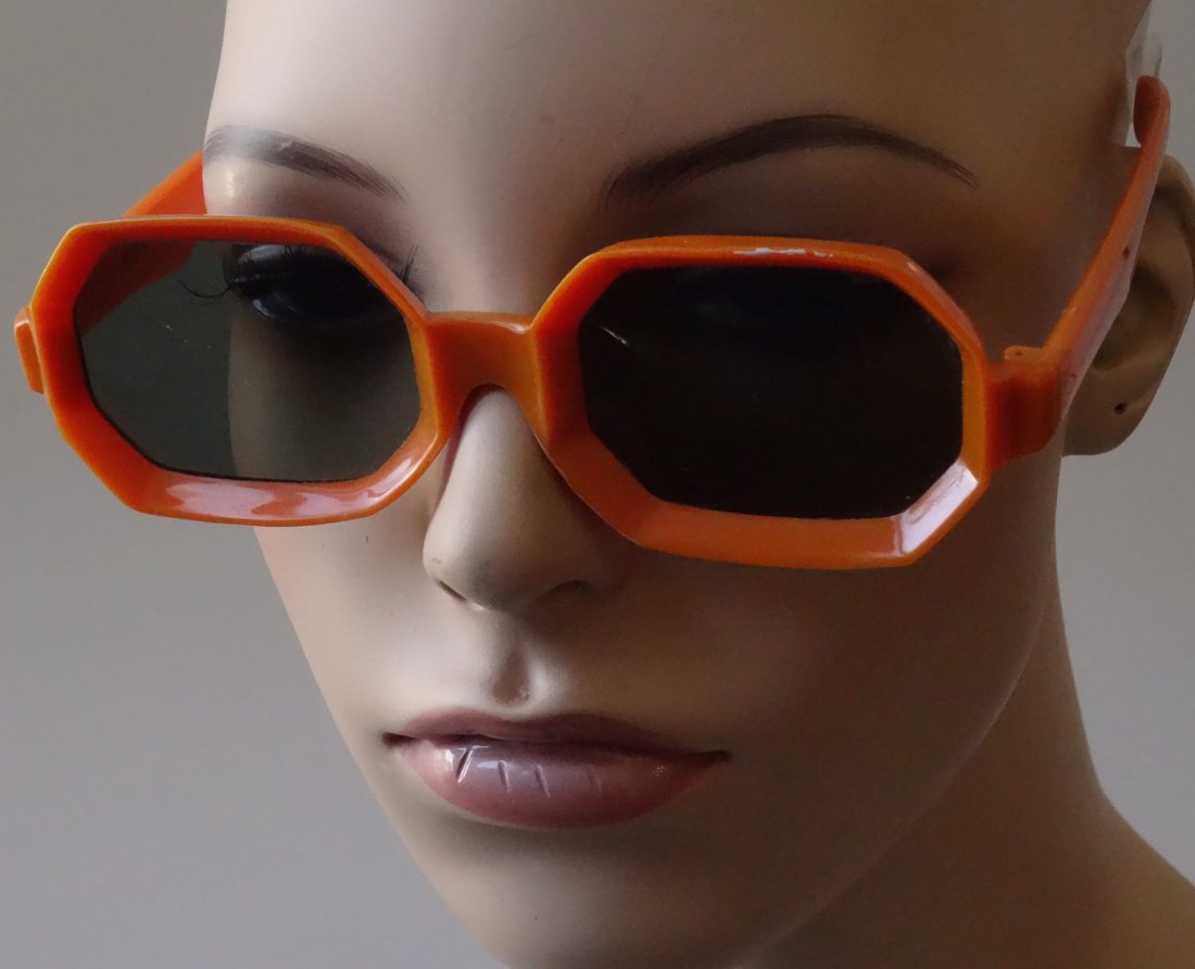 Vintage 60s Sunglasses Orange Plastic Frame Italy (1 of 6)
