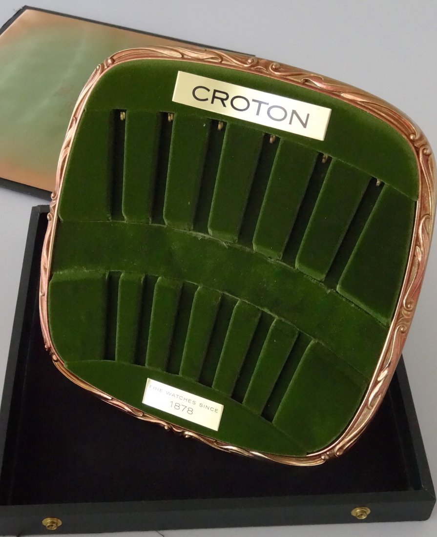 Vintage Croton Watch Store Display Stand Case (1 of 8)