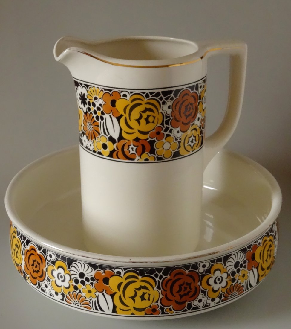 Antique Art Deco Holland c 1930 Wash Basin Bowl & Water: Antique Art Deco Holland c 1930 Wash Basin Bowl & Water Pitcher Basin: approximately 14 5/8” in diameter x 4 1/8” tall; pitcher is approximately 11 3/16” tall.