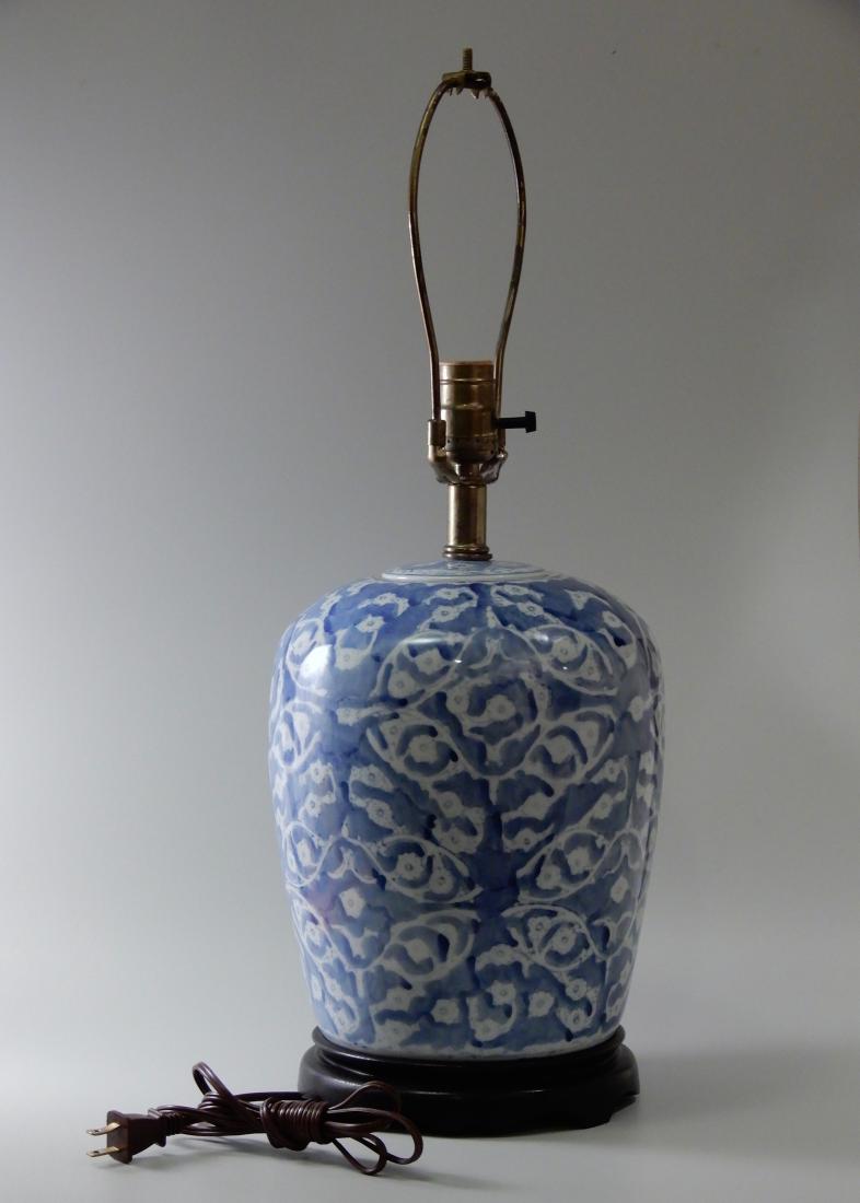 Blue and White Painted Porcelain Ginger Jar Table Lamp (1 of 6)