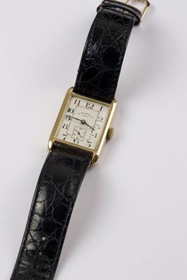 Gent's wristwatch by Sir John Bennett Ltd: Gent's wristwatch by Sir John Bennett Ltd London, Swiss movement, "working" order, rectangular white chequered dial, approx. 22mm x 30mm, seconds dial & black Arabic numerals, case 9ct h/m, fitted wit