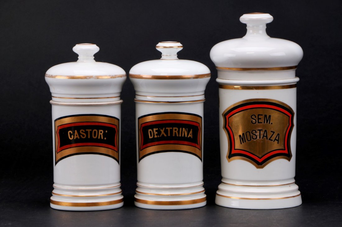 THREE FRENCH PORCELAIN APOTHECARY JARS, 19TH CENTURY (1 of 3)