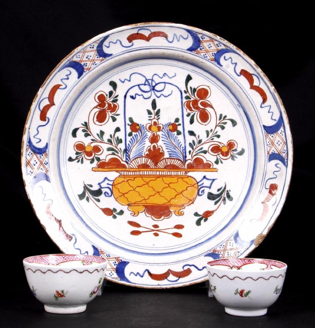 DUTCH DELFT PLATE & PAIR ENGLISH PORCELAIN TEA BOWLS (1 of 1)