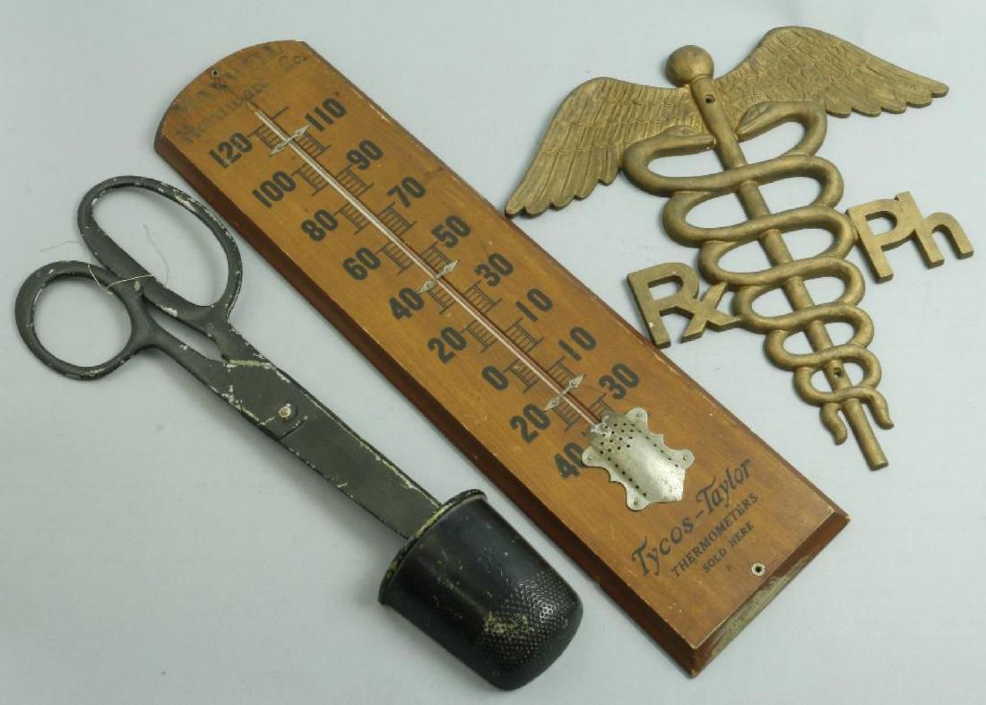 3 AD OR STORE SIGNS (1 of 3)