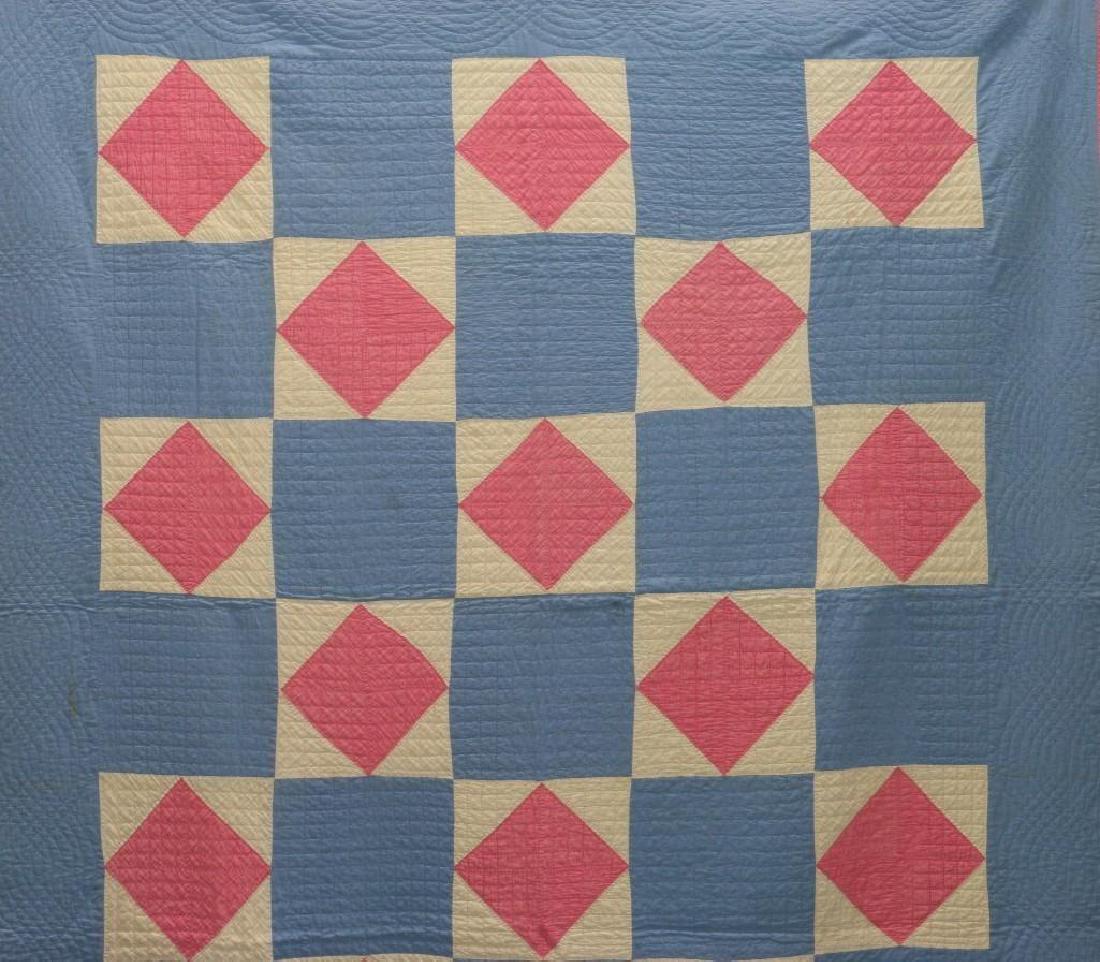 AMERICAN FIRST-HALF 20th-CENTURY SQUARE PATTERN QUILT (1 of 4)