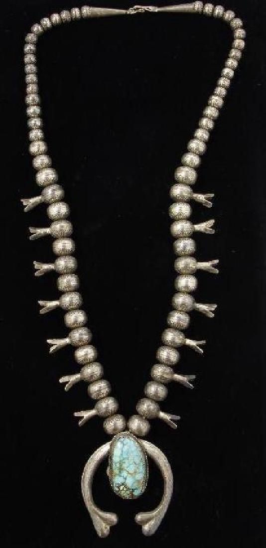 NAVAJO SQUASH BLOSSOM NECKLACE (1 of 3)