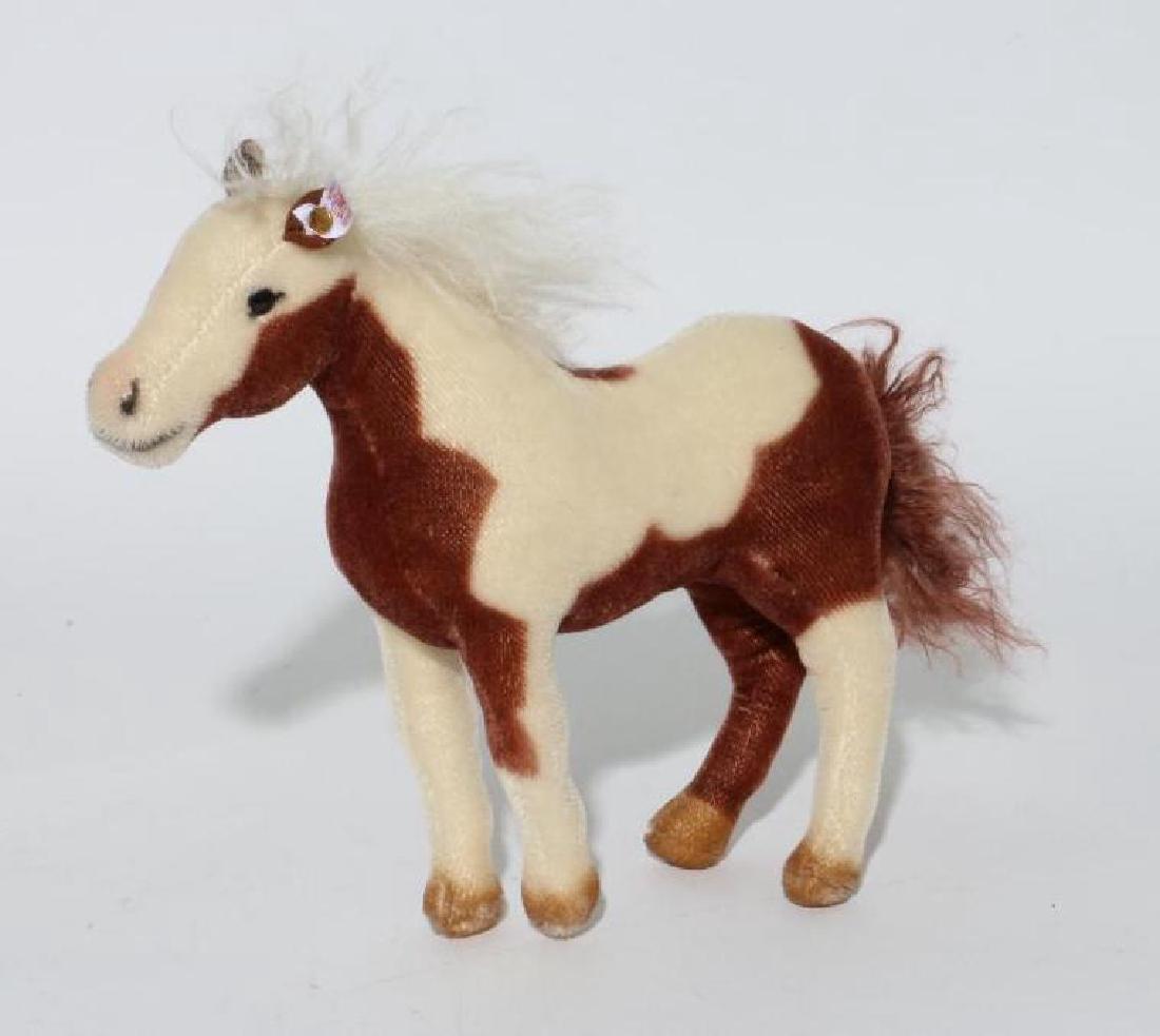 STEIFF "AMERICAN PAINTED HORSE" EAN 667435: STEIFF "AMERICAN PAINTED HORSE" EAN 667435
