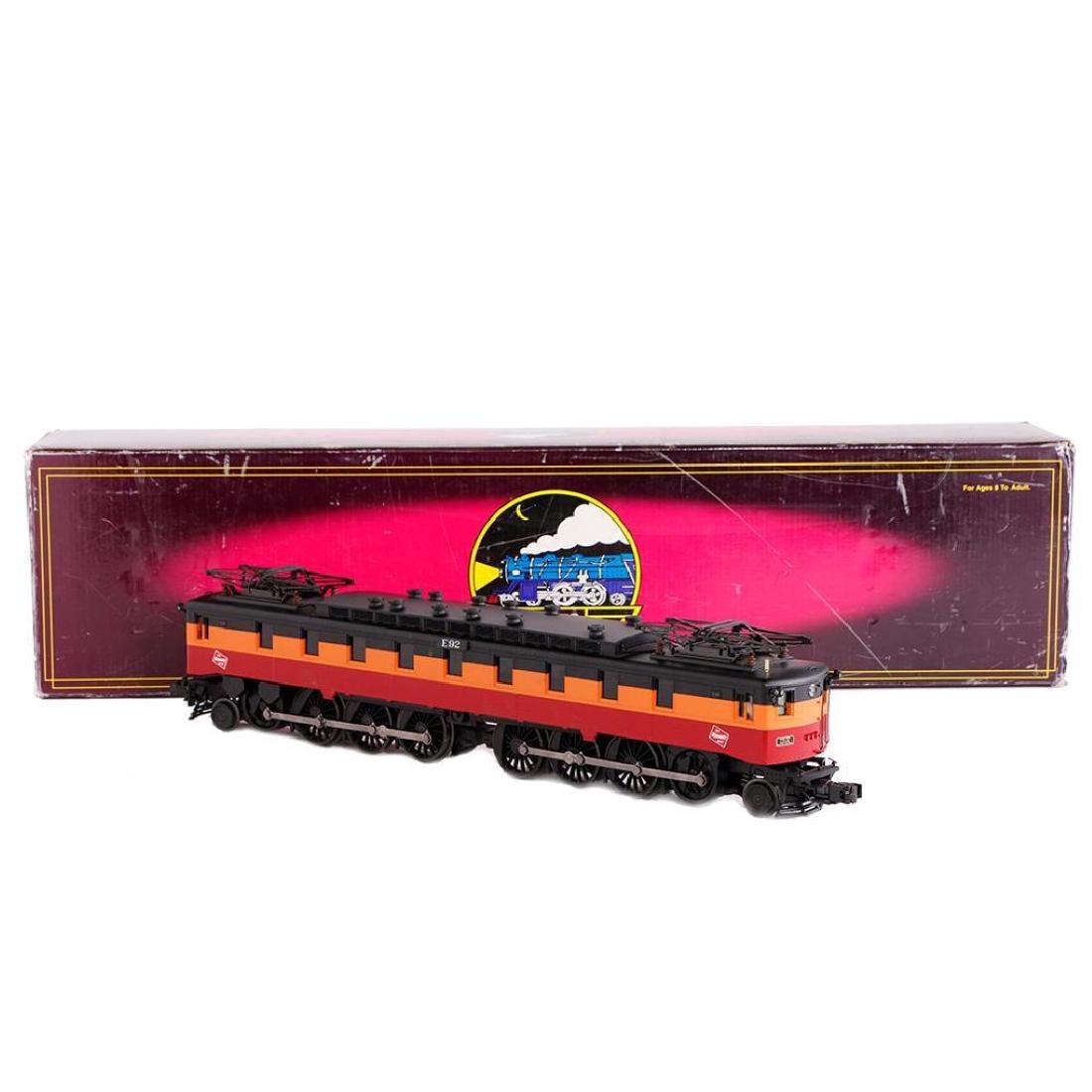MTH Milwaukee FF1 Electric Locomotive, O Gauge (1 of 4)