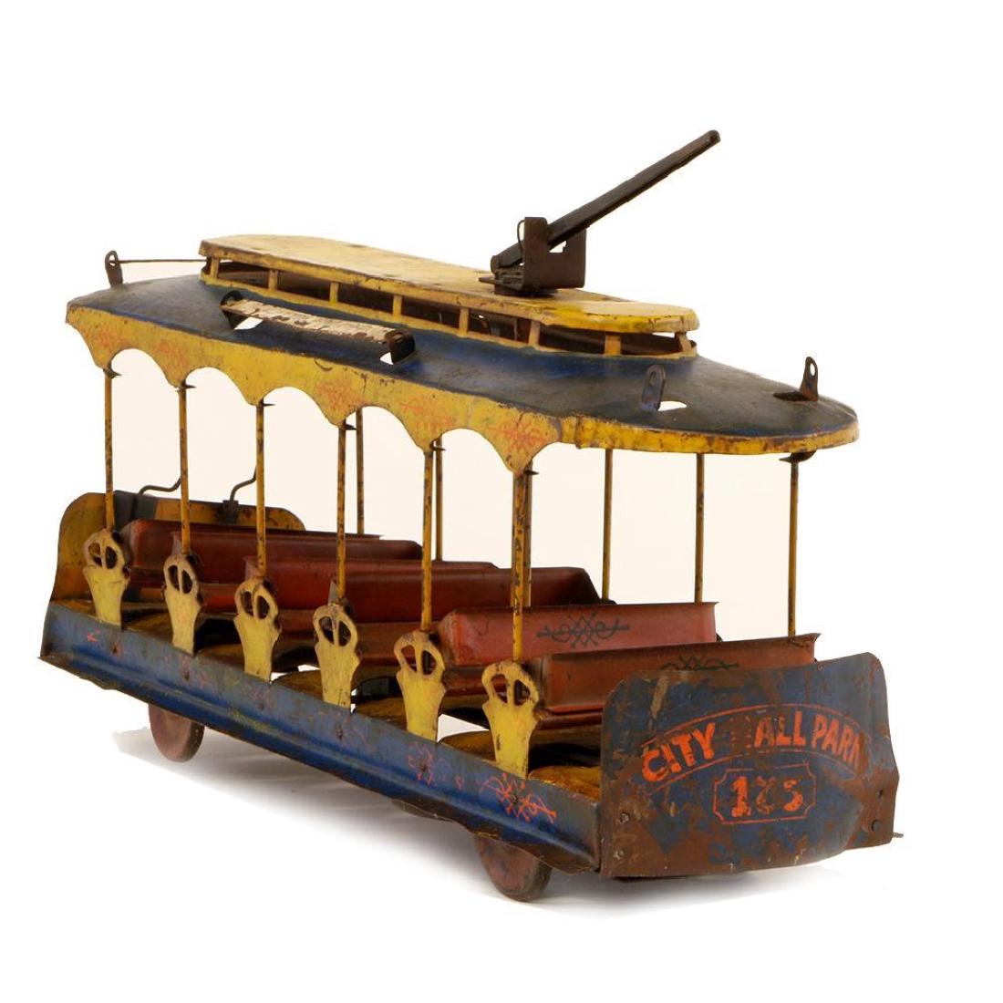 Converse Clockwork Floor Toy Street Car (1 of 10)