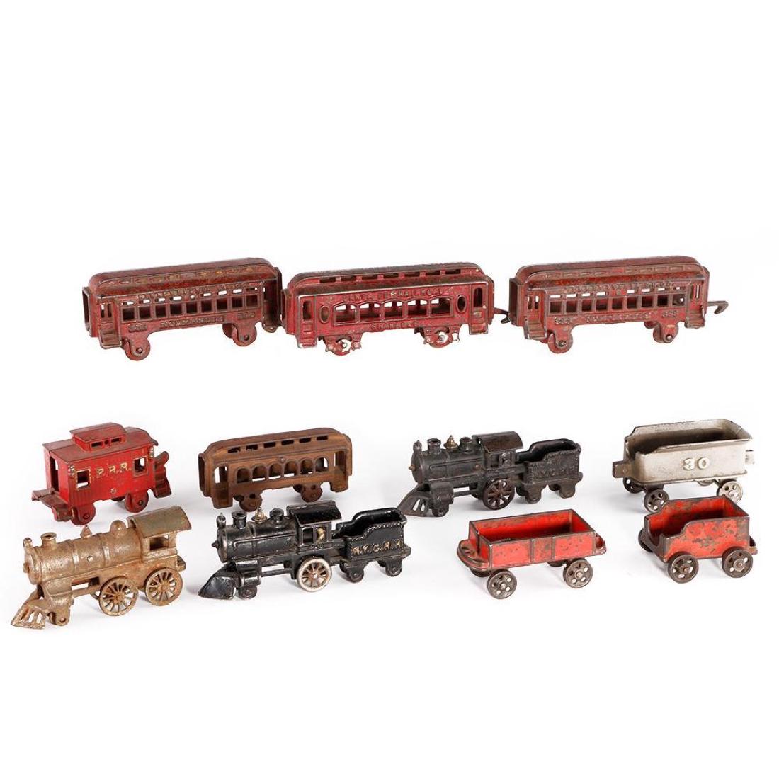 Grouping of small size floor trains (1 of 3)