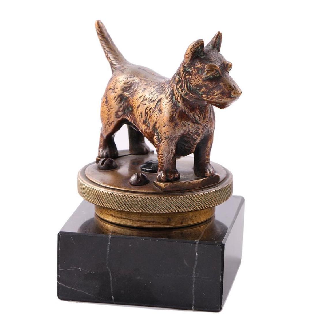 ENGLISH DOG FORM RADIATOR CAP (1 of 4)