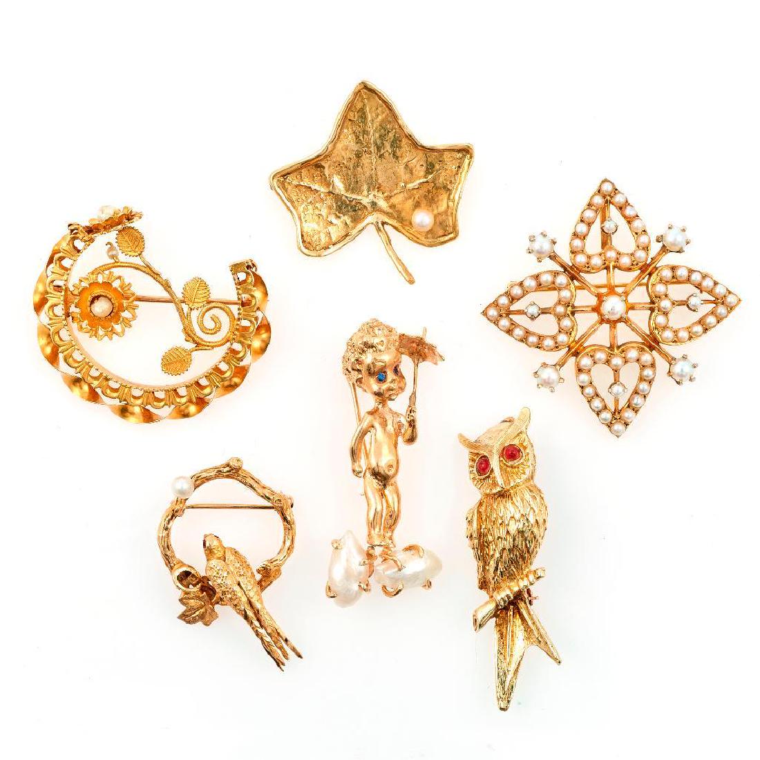 Collection of 6 pearl and 14k gold brooches (1 of 1)