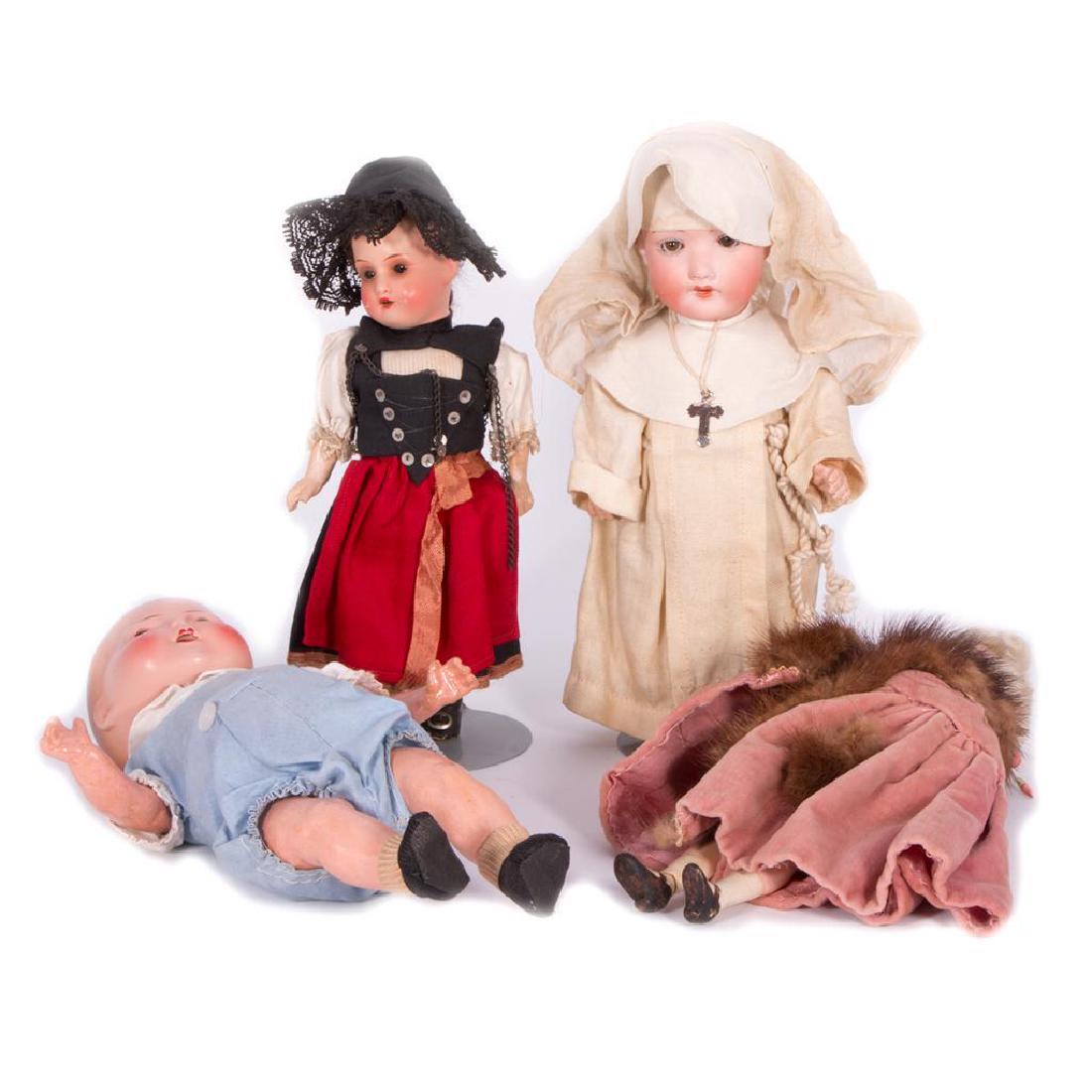 VINTAGE DOLLS (1 of 9)