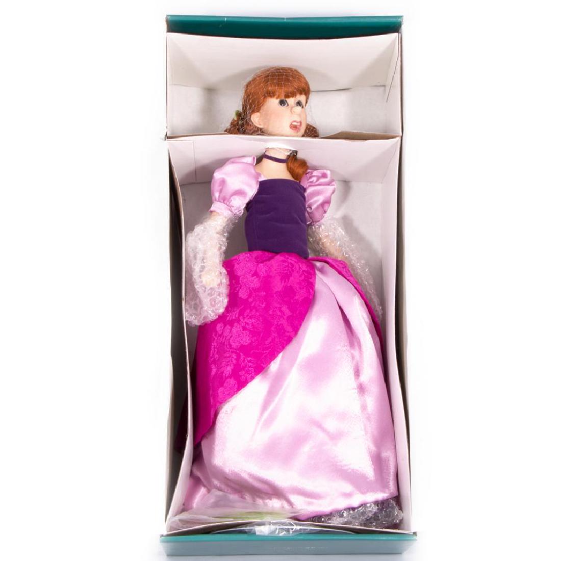 DISNEY COLLECTIBLES: Cinderella. Drizella porcelain doll.