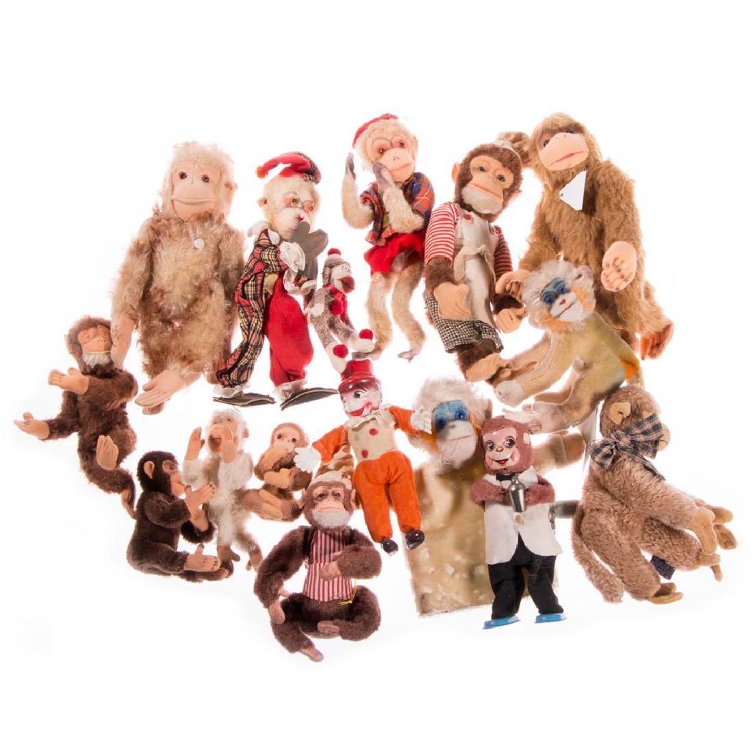 VINTAGE STUFFED TOYS (1 of 7)