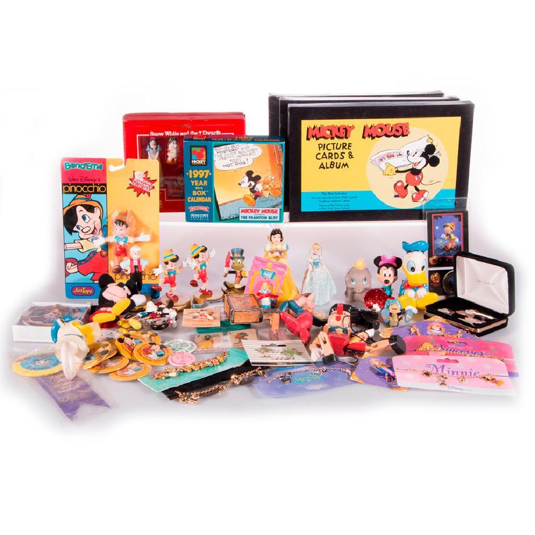 DISNEY COLLECTIBLES (1 of 6)