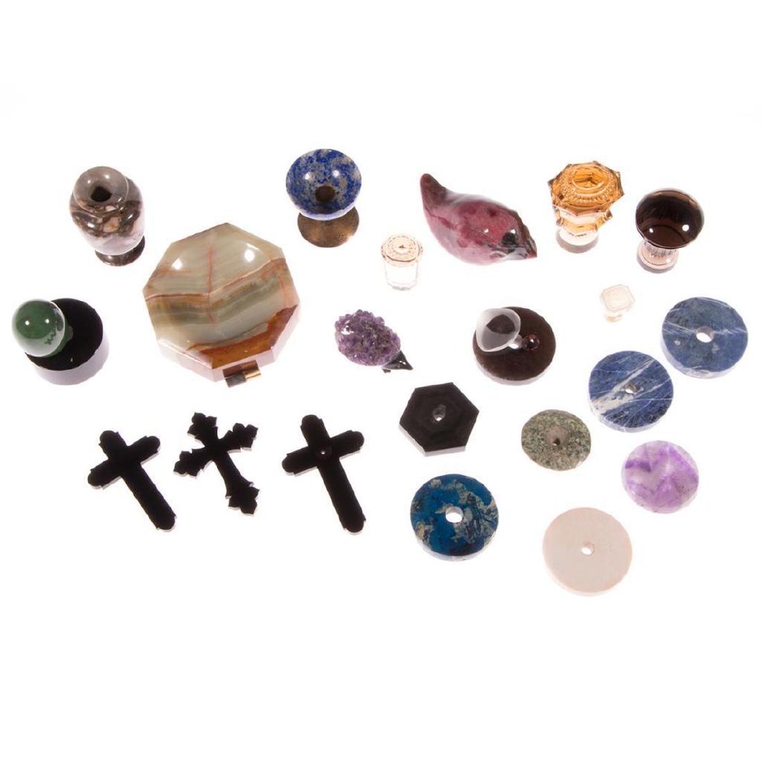 Collection of 23 carved hardstone objects: including quartz, rhodonite, onyx, amethyst, and a rock crystal carved for Margaret de Patta