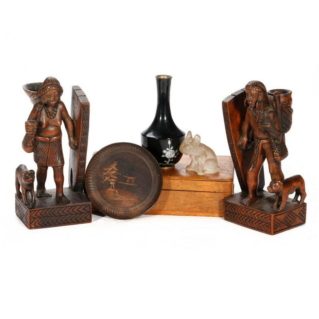 Lot of five various items. (1 of 6)