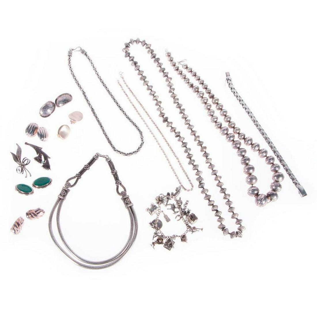 Collection of silver jewelry (1 of 4)