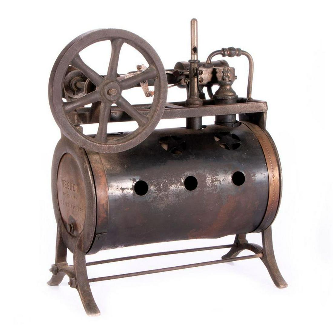 Vintage model steam engine. (1 of 7)