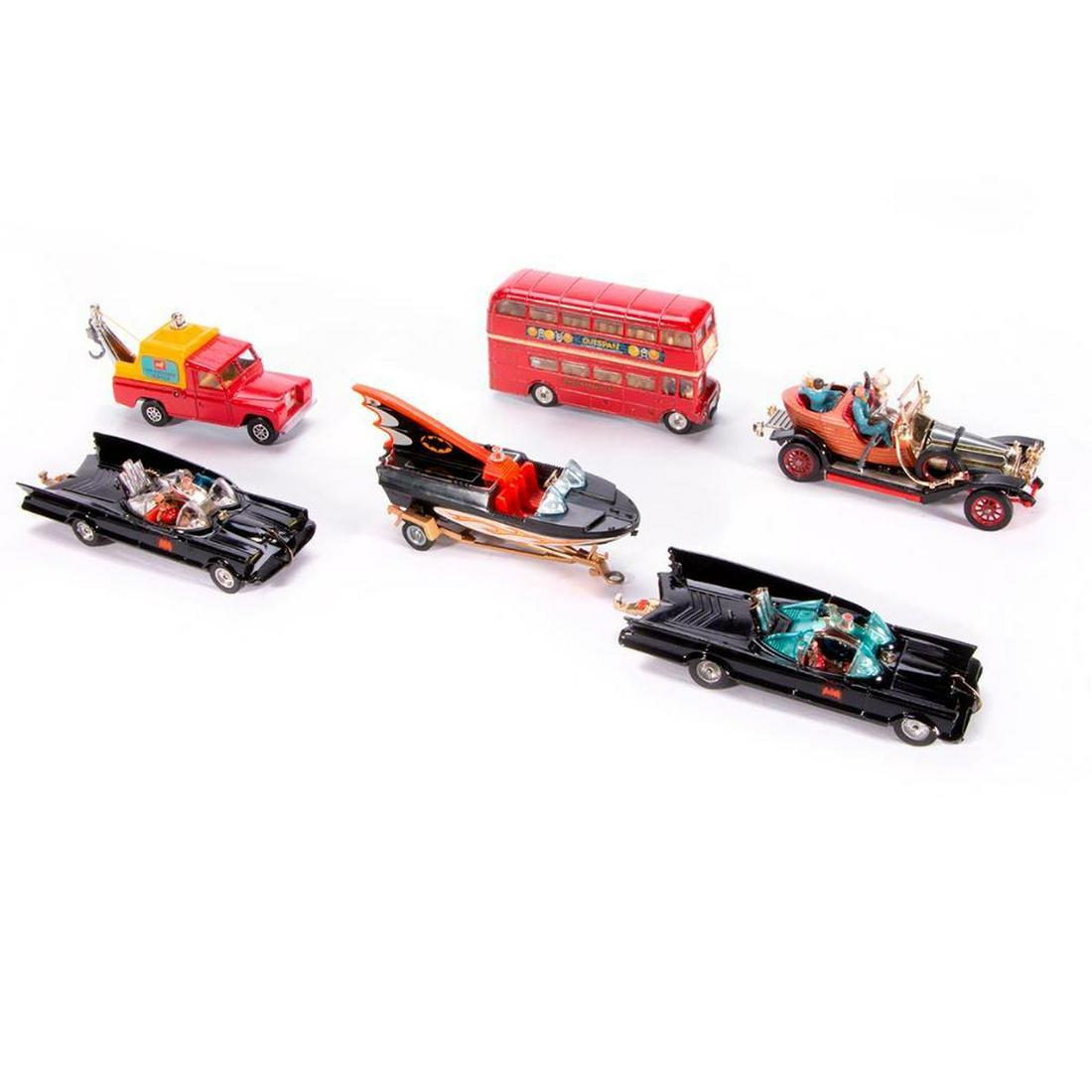 Six Corgi model toys. (1 of 7)