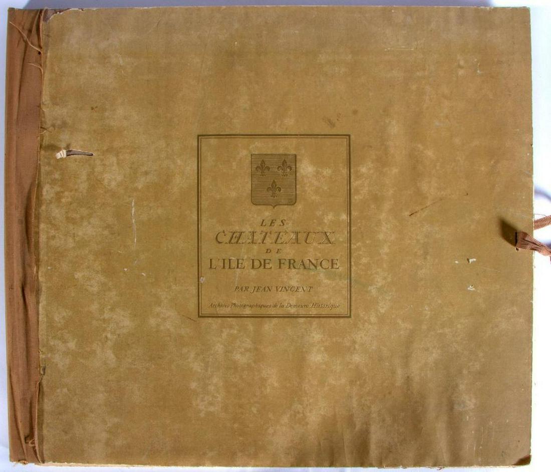 Les Chateau de L'Ile de France (1937): Title: Les Chateau de L'Ile de France Author: Jean Vincent Published: Chez L'Auteur, Paris, 1937 Description: Hard cover. Illustrated. French edition. Condition: Fair condition. Binding is separate