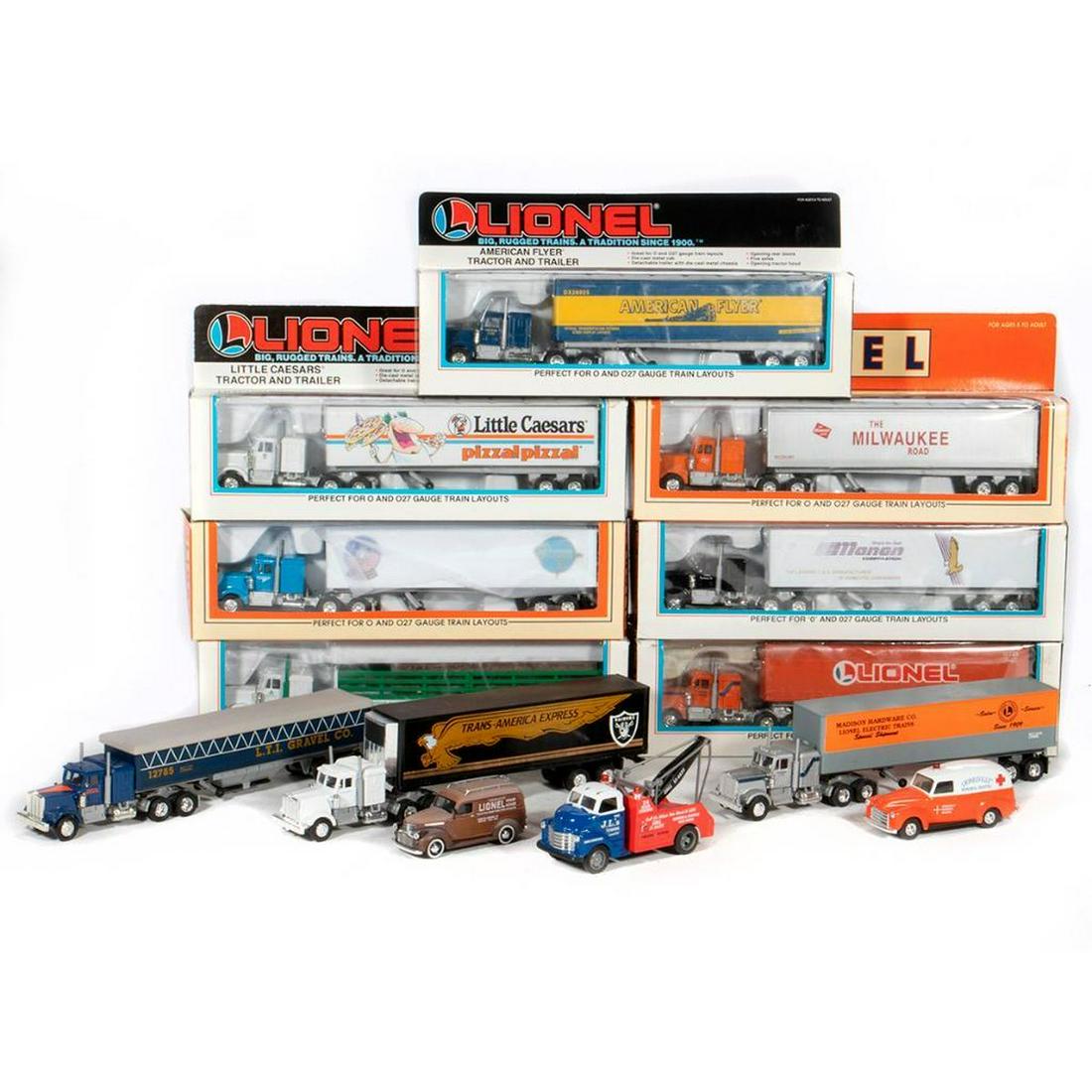 Lionel (15) Assorted Trailers and Vehicles (1 of 7)