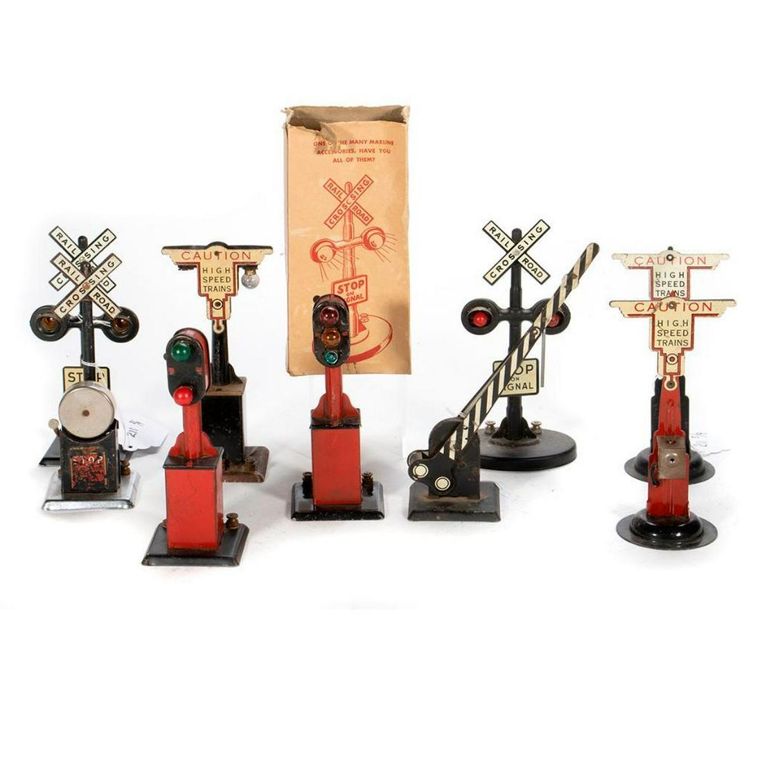 O Gauge Marx crossing signals and block signals (1 of 3)