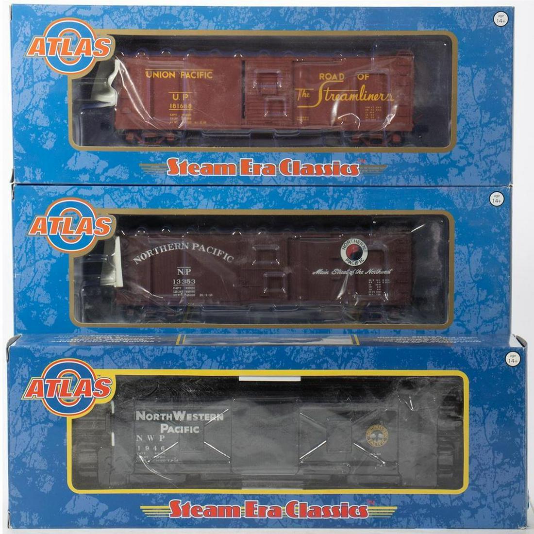Atlas O Gauge. Box Cars - NP, NWP (1 of 1)