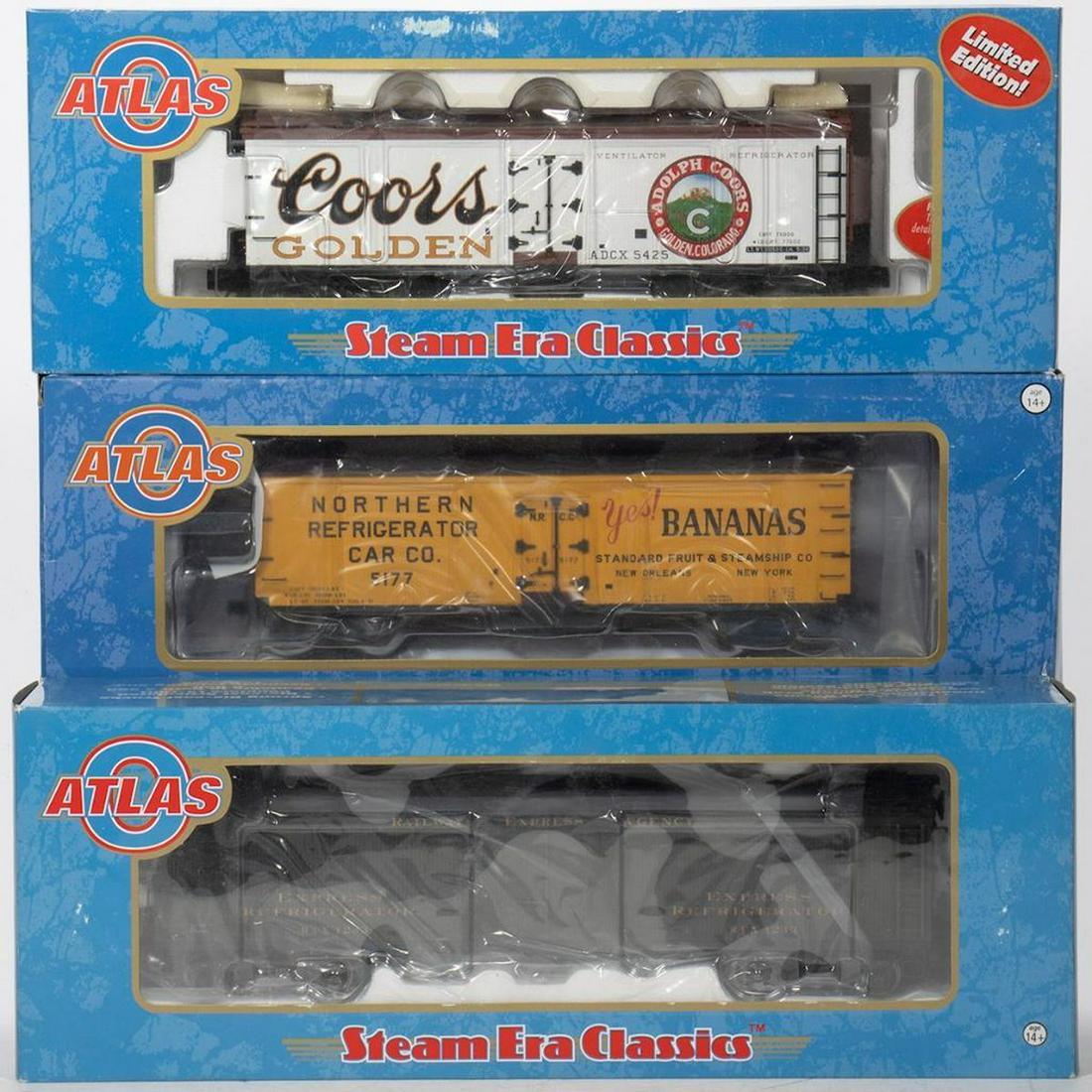 Atlas O Gauge. Reefers. Yes! Bananas, Coors, REA (1 of 1)