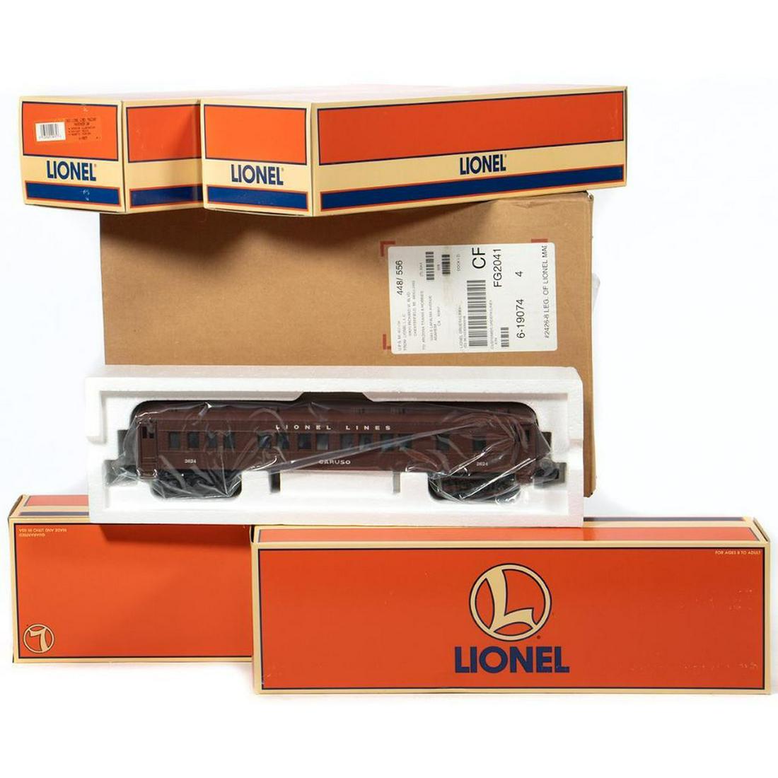Lionel 26xx Passenger Cars (1 of 2)