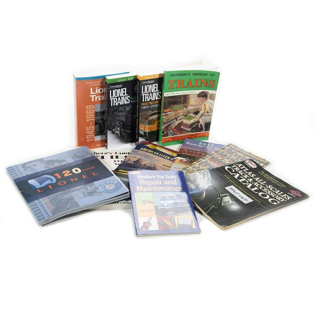 Greenberg, Kalmbach, Atlas, Lionel publications and (1 of 2)