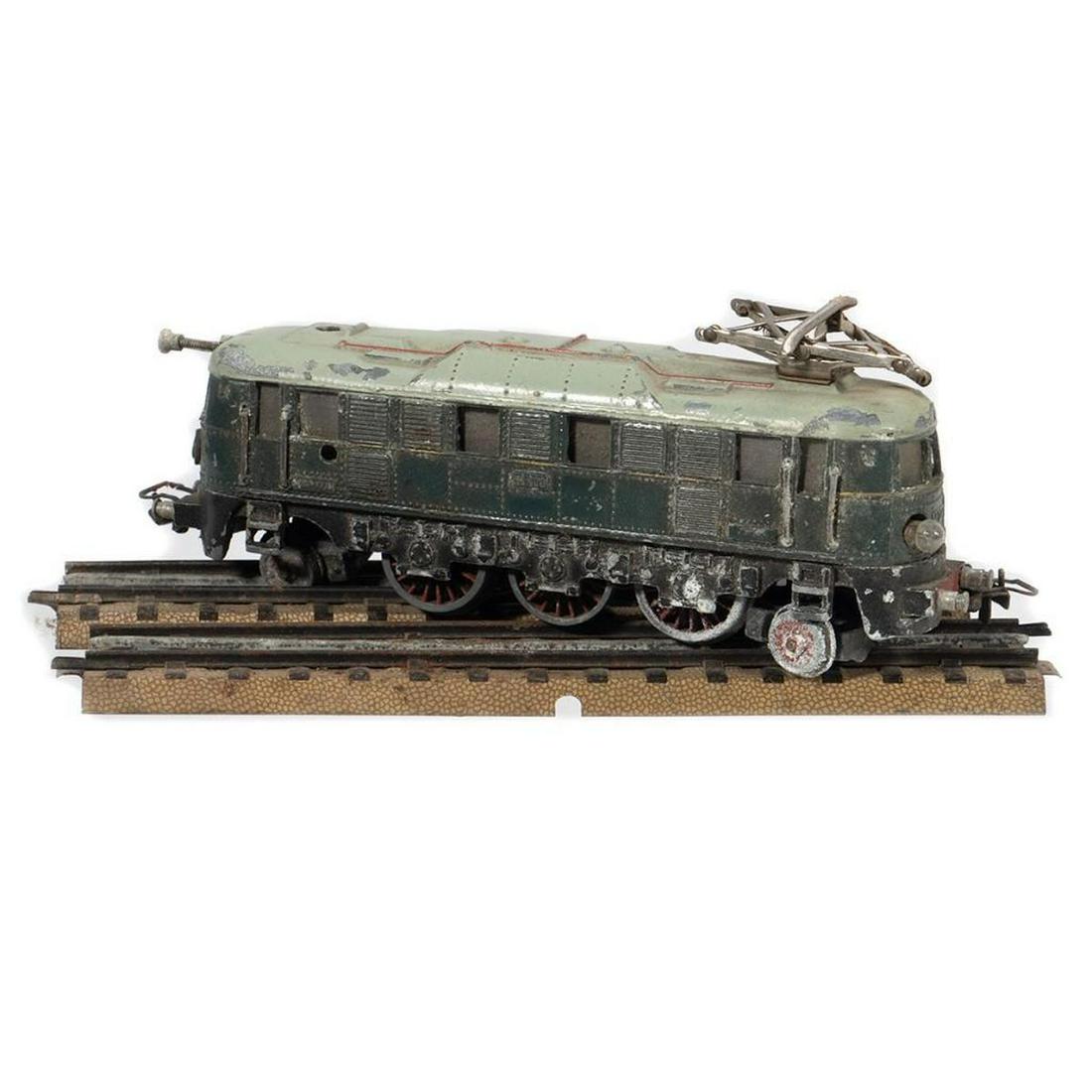 Marklin HO Locomotive and Track (1 of 3)