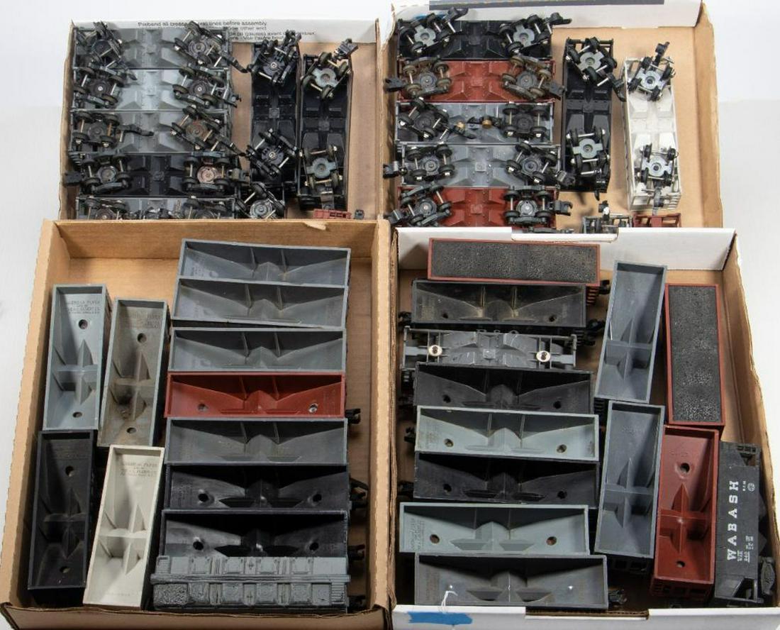 American Flyer S Gauge Hoppers (1 of 4)