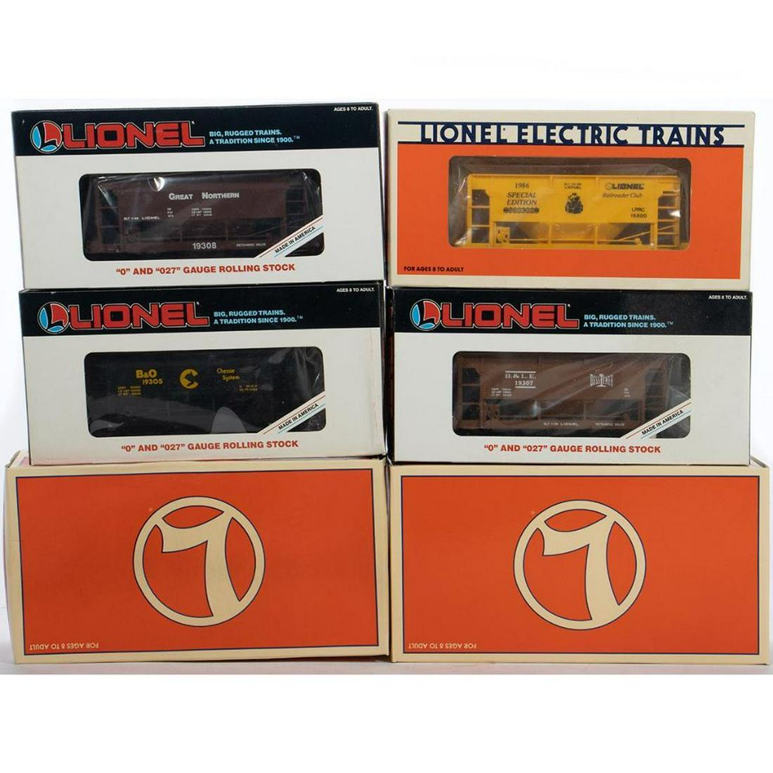 Lionel Ore Cars.6-19308 Great Northern, 6-19307 B&LE, (1 of 4)