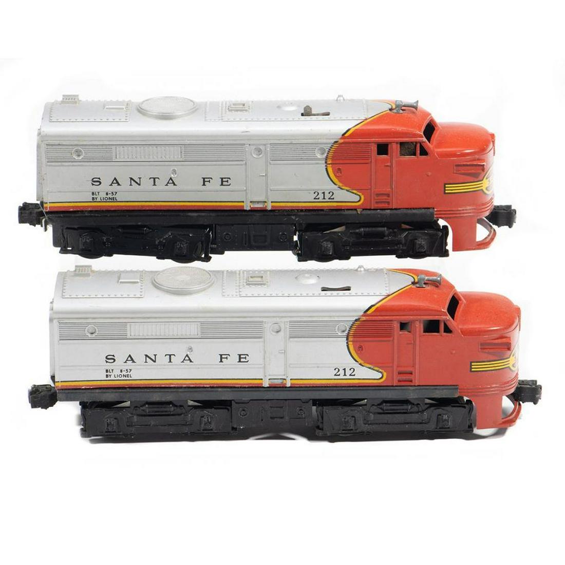 Lionel 212 Santa Fe Alco A-A unit diesel locomotive (1 of 4)