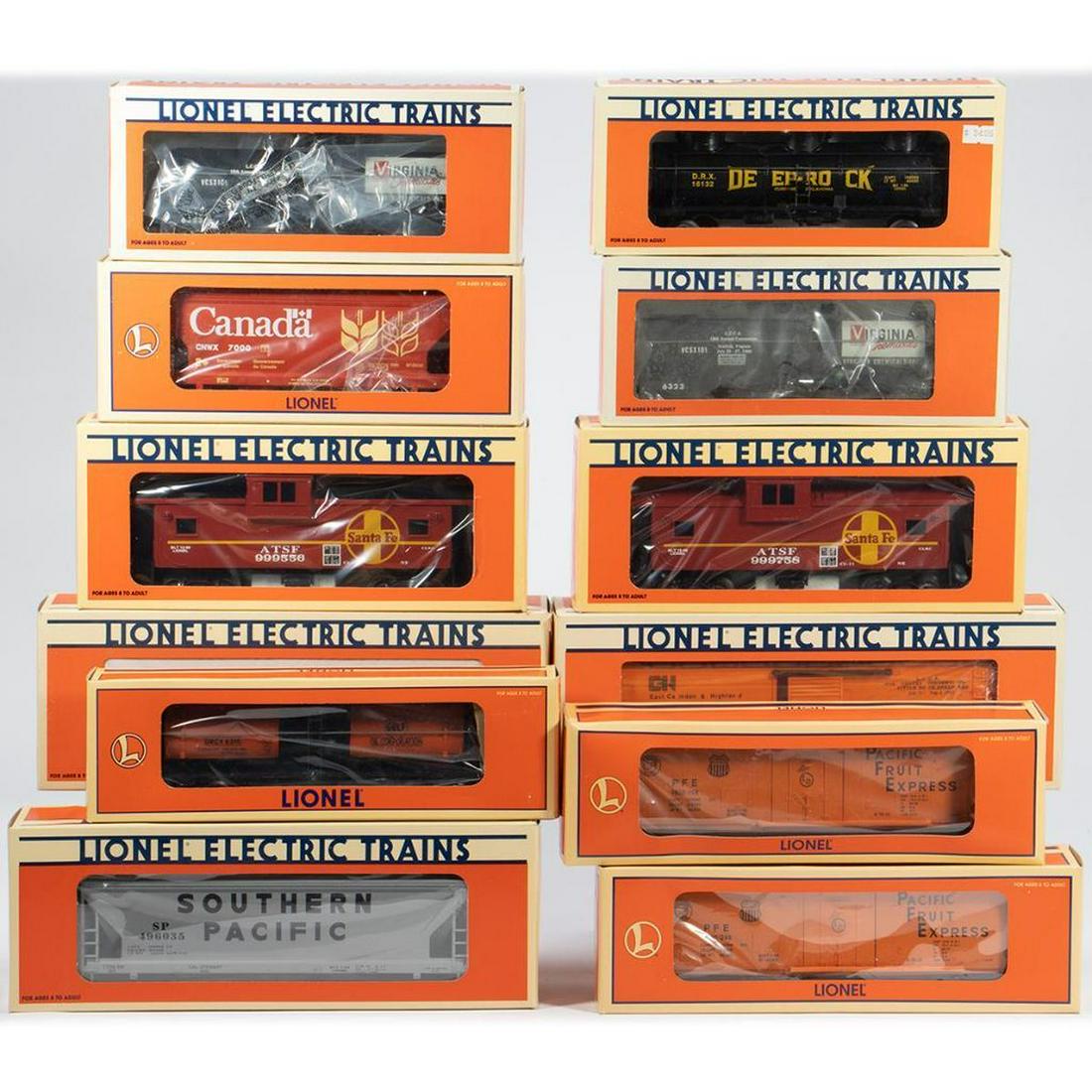 Lionel 12 Freight Cars including club cars (1 of 5)