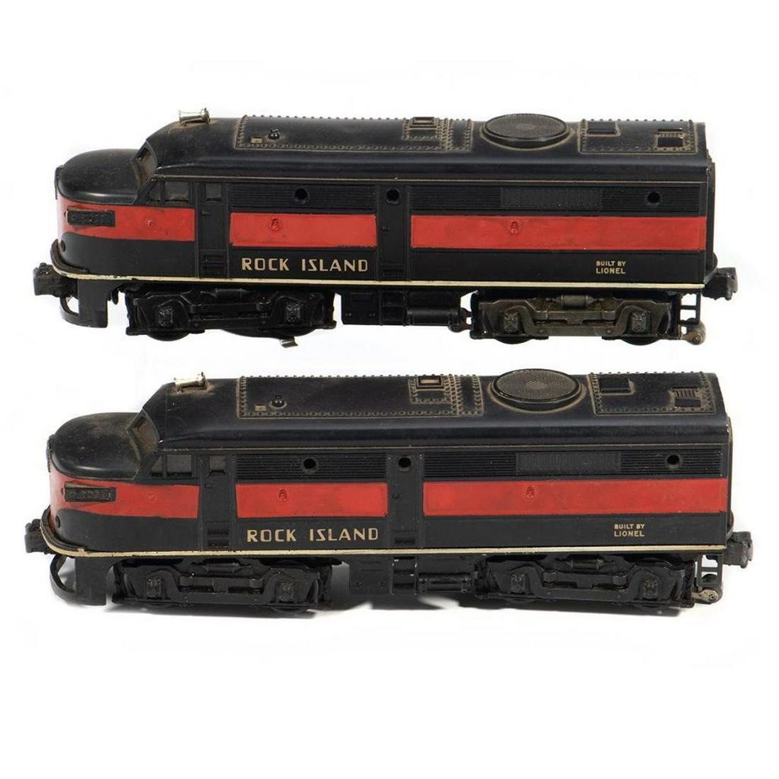 Lionel postwar 2031 Rock Island A-A.: Lionel postwar 2031 Rock Island A-D Diesel Locomotive. Horns, Steps, Skirts, Trucks and couplers intact. Dirty.
