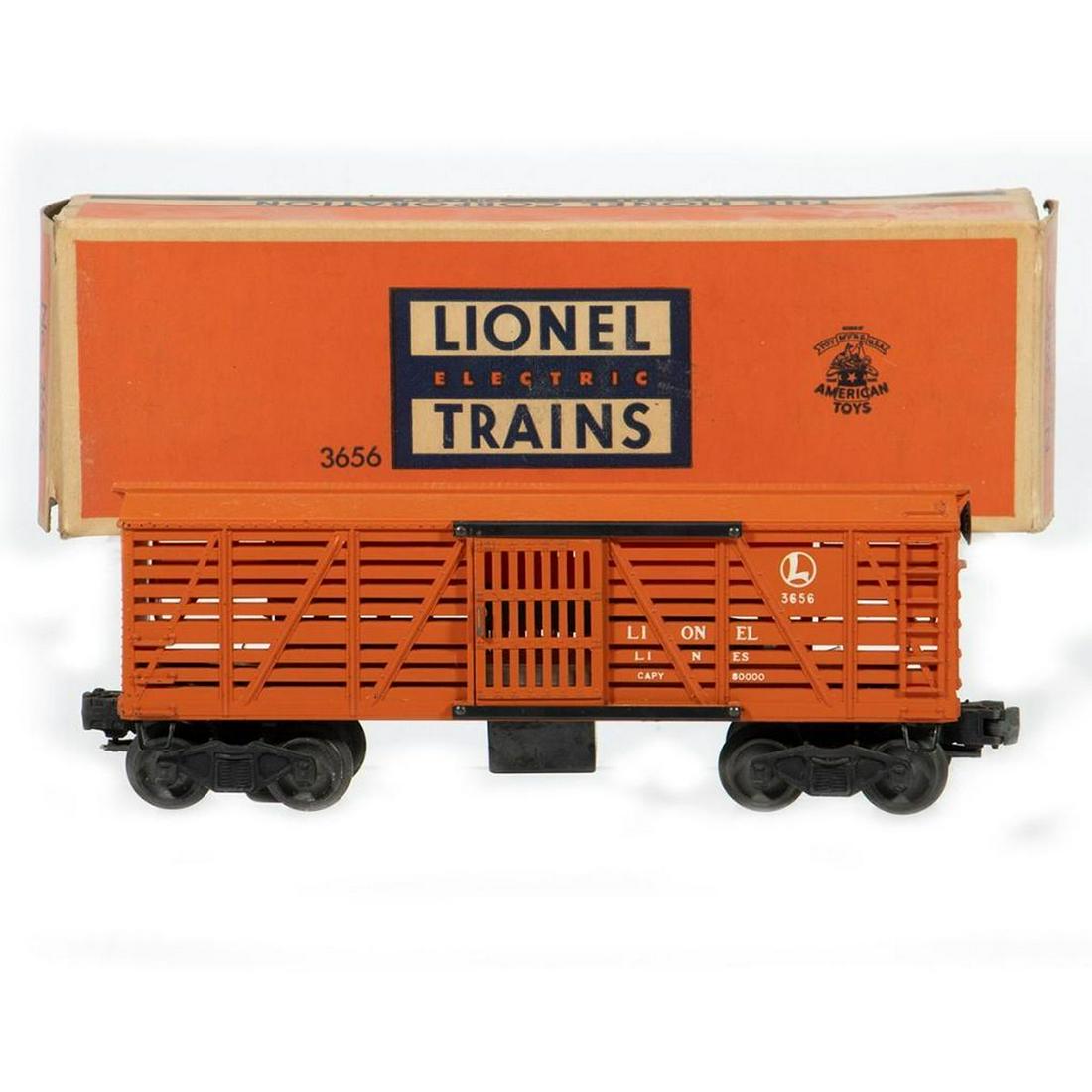 Lionel Postwar 3656 Operating Cattle Car with Original Box (1 of 4)