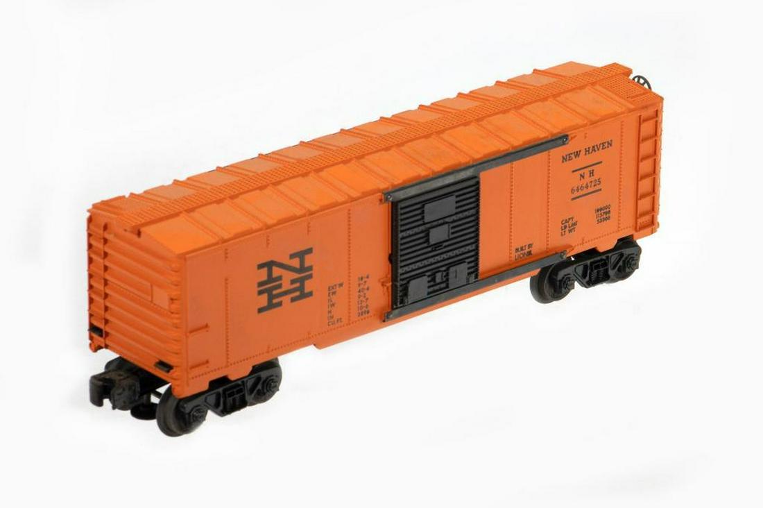 Lionel Postwar 6464-725 Orange New Haven Box Car with Black NH (1 of 3)