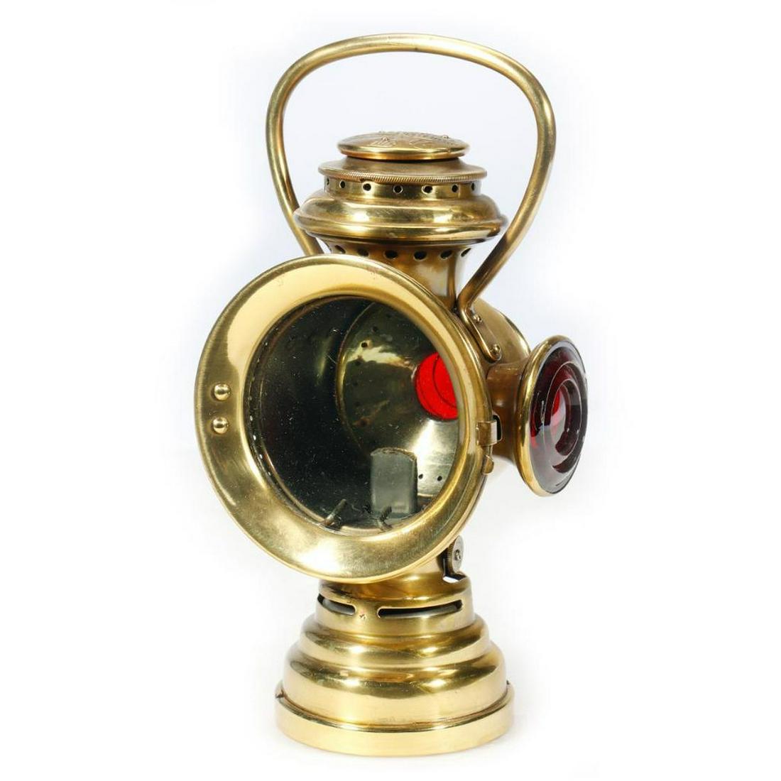 Neverout Insulated Kerosene Safety Lamp / Rose Manufacturing Company (1 of 3)