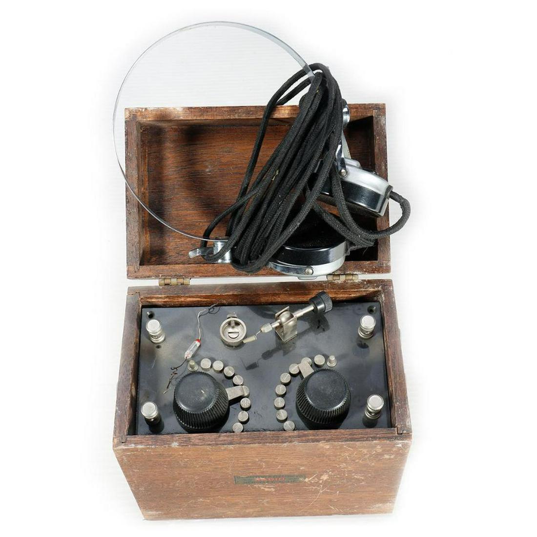 U. C. Battery & Electric Company Crystal Radio and Headphones (1 of 3)