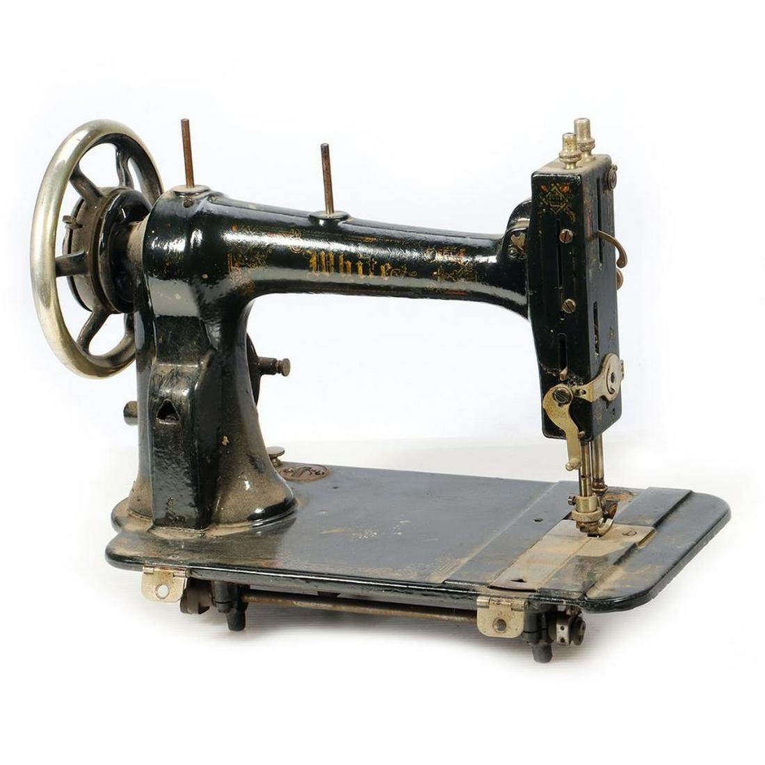 Antique White Manual Sewing Machine. Latest patent date is 1977: Antique White Sewing Machine. Dusty and there is wear from use. See photos. Latest patent date is 1977.