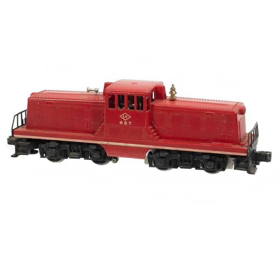 Lionel Post War 627 Lehigh Valley 44 Ton Diesel Locomotive (1 of 3)