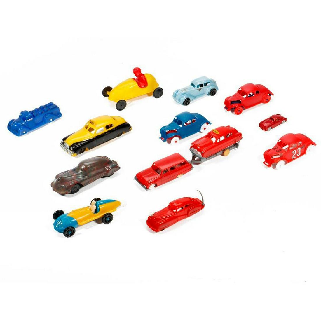 13 Plastic 1950s Toy Vehicles (1 of 4)