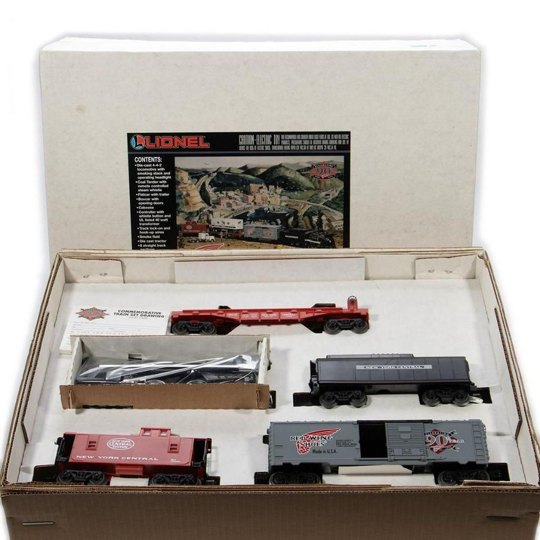 Lionel Redwing Shoe Set with Store Display (1 of 6)